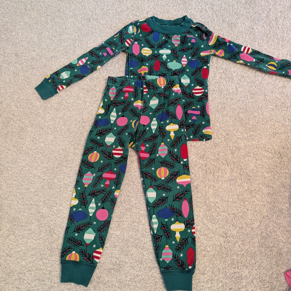 Hanna Andersson Green Ornament Pajama Set